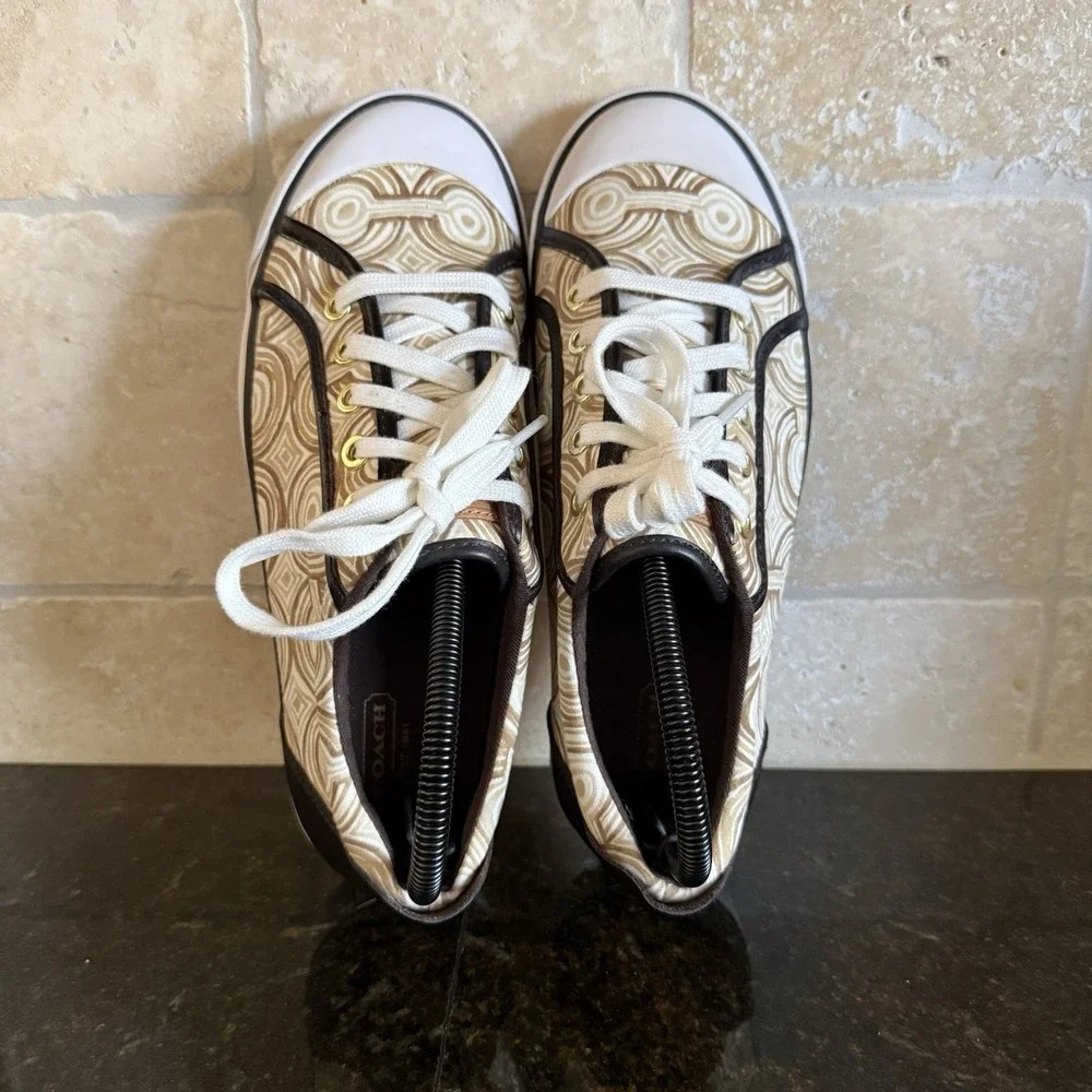 Women's Coach Barrett Laceup Canvas‎ Sneakers/Shoes Size 7.5 B Tan/brown
